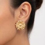 Boucles d’oreilles marguerites dorées – Image 2