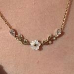 Collier Daisy Floral – Image 3